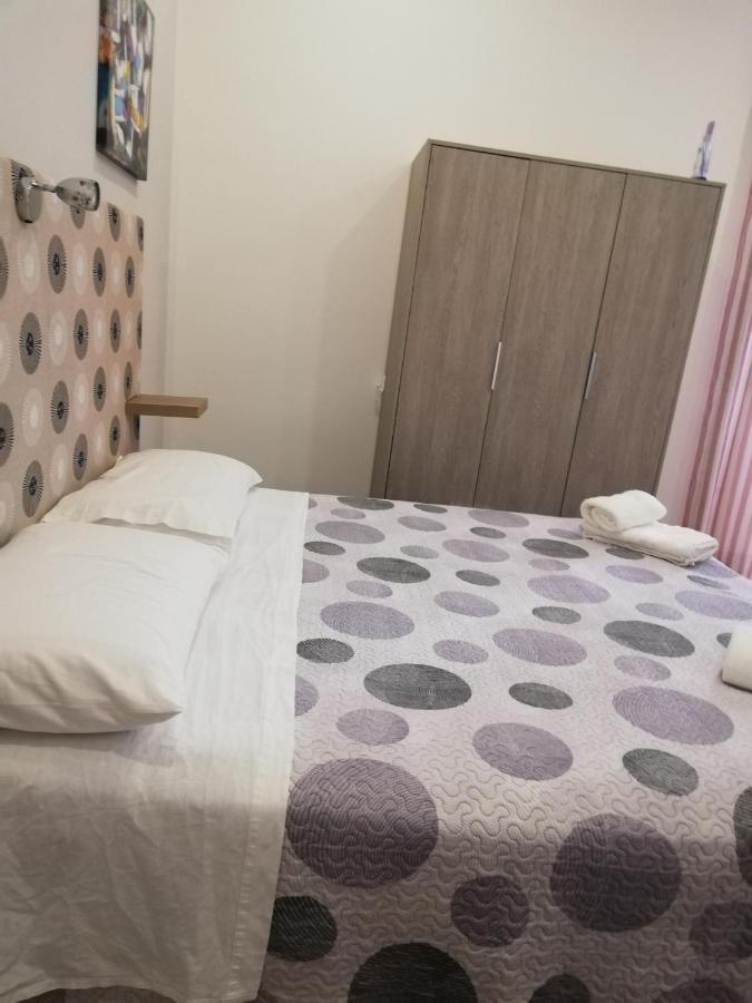 Casa Di Edo Bed and Breakfast Brindisi Eksteriør billede
