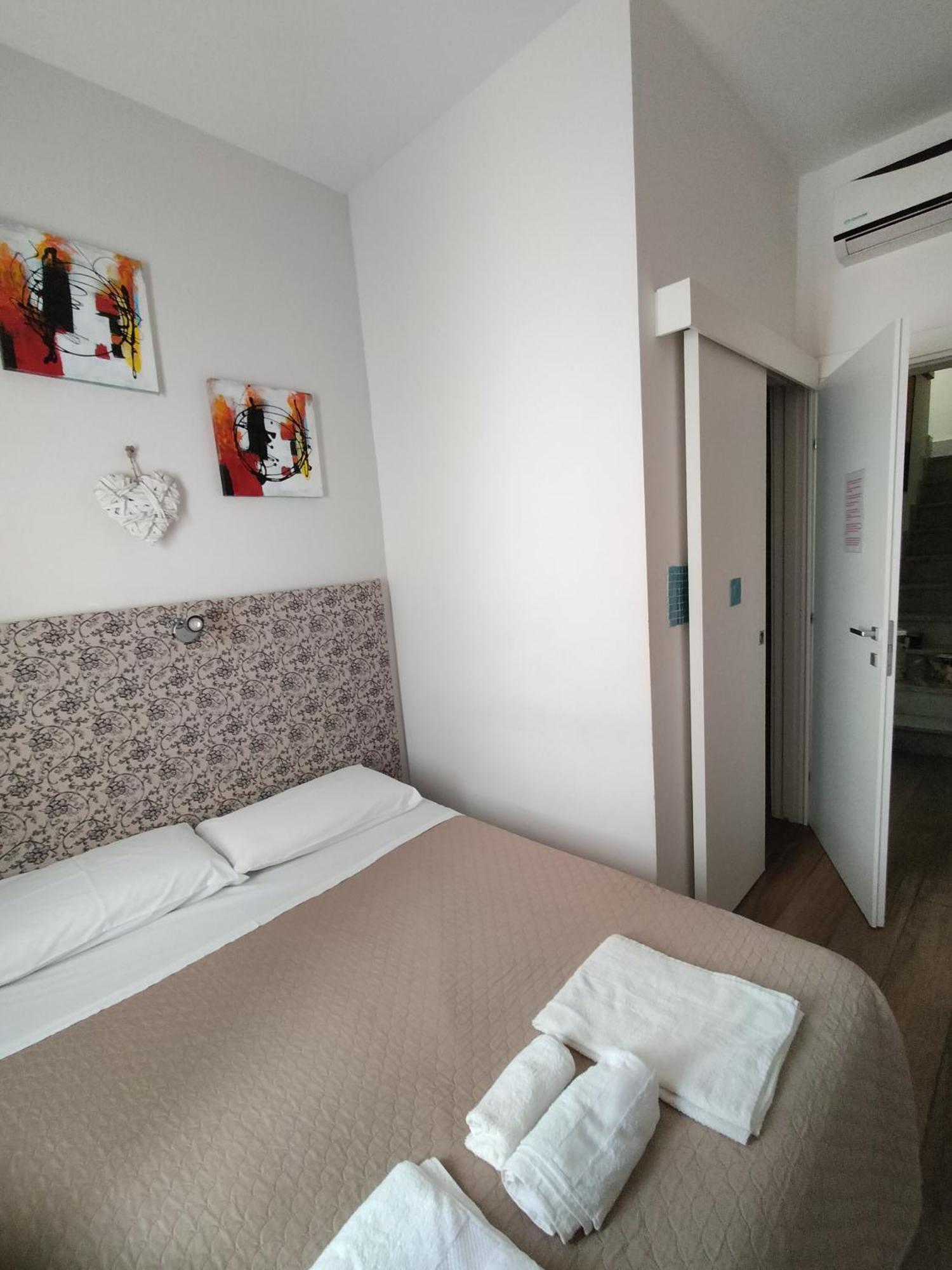 Casa Di Edo Bed and Breakfast Brindisi Eksteriør billede